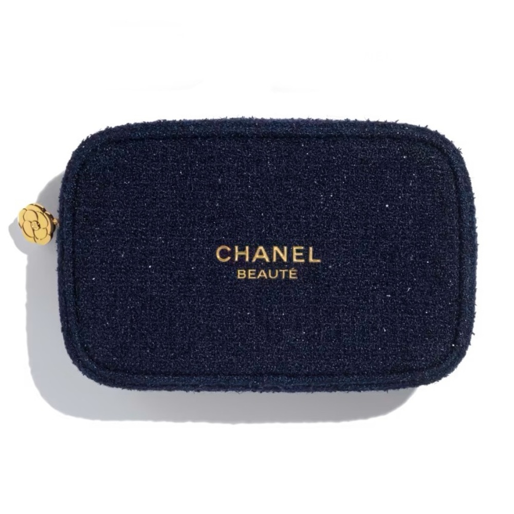 CHANEL Beauty Makeup Bag 2025 HOLIDAY LIMITED EDITION NIB AUTHENTIC - Picture 2 of 16